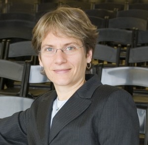 Carolyn Bertozzi is director of Berkeley Lab’s Molecular Foundry, a faculty scientist with Berkeley Lab’s Materials Sciences and Physical Biosciences Divisions, and the T.Z. and Irmgard Chu Distinguished Professor of Chemistry as well as professor of Molecular and Cell Biology at UC Berkeley. She is also an investigator with the Howard Hughes Medical Institute (HHMI).