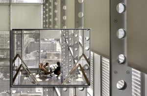 	 To control daylighting for maximum comfort and energy efficiency, computer-controlled shades respond to changing exterior conditions. (Photo Renzo Piano Design Workshop)