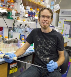 Andrew Mehle is co-discoverer of a new biological pathway by which the H1N1 flu virus can make the jump from swine to humans. (Photo by Roy Kaltschmidt, Berkeley Lab Public Affairs)