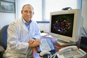 Renowned cancer researcher Joe Gray will co-direct a new  Center for Cancer Systems Biology hosted at Berkeley Lab and funded by the National Cancer Institute. (Photo by Roy Kaltschmidt, Berkeley Lab Public Affairs)