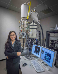 Haimei Zheng is a staff scientist in Berkeley Lab’s Materials Sciences Division and a 2011 recipient of a DOE Office of Science Early Career Award. (Photo by Roy Kaltschmidt)
