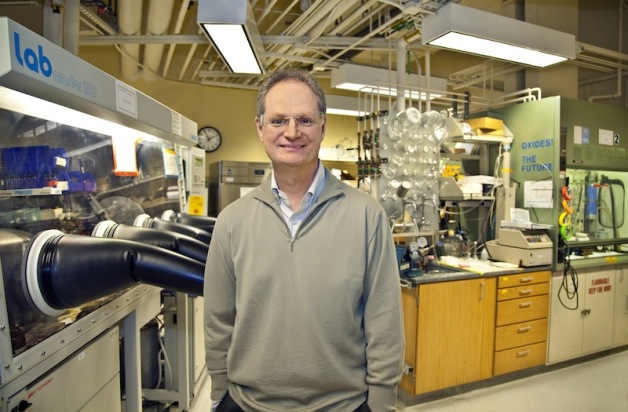 Berkeley Lab scientist and lab director Paul Alivisatos.