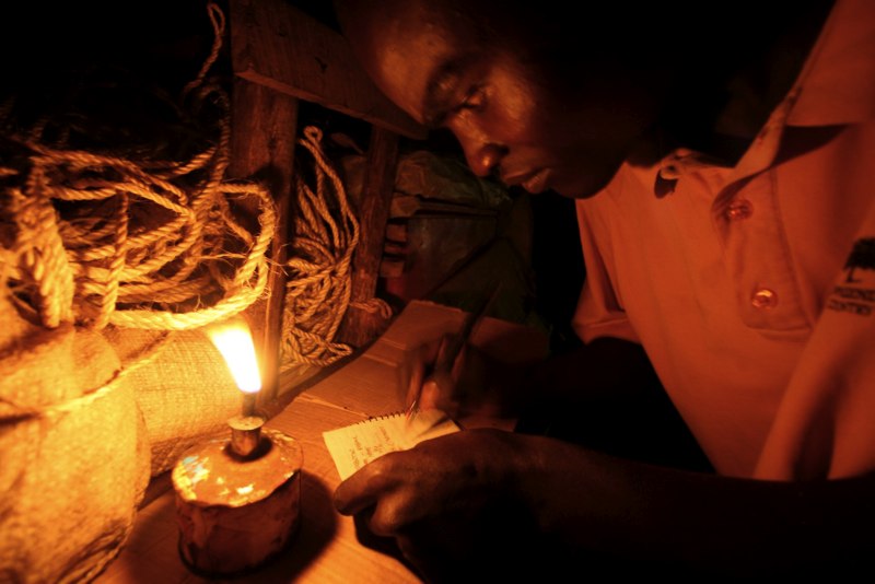 Berkeley Lab lighting study-Kenya-night market