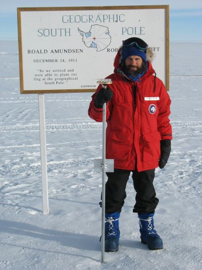 Photo - Spencer Klein at the geographic South Pole in 2006. (Photo courtesy of Spencer Klein/Berkeley Lab)