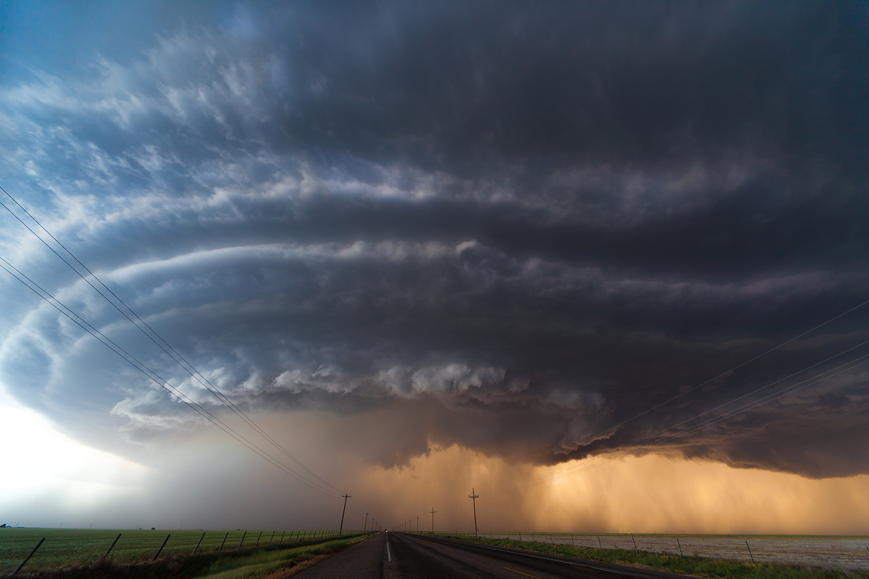 Supercell thunderstorm in the American Plains.