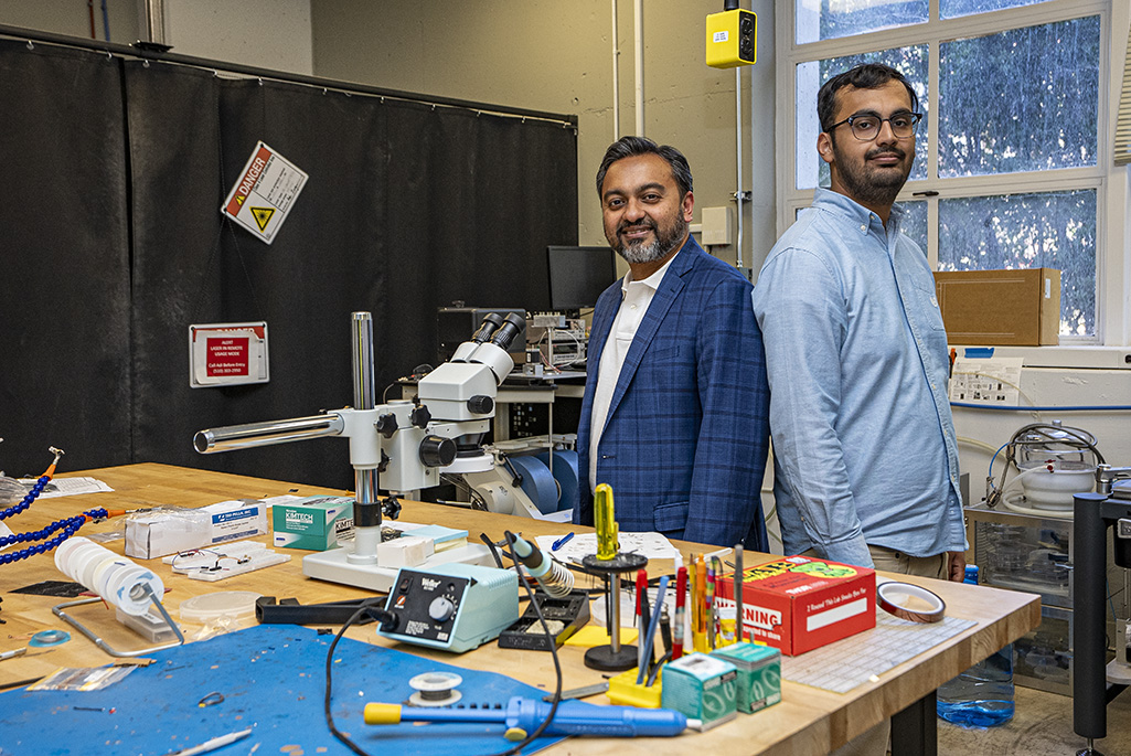 Sayeef Salahuddin (left) and Nirmaan Shanker in the lab.