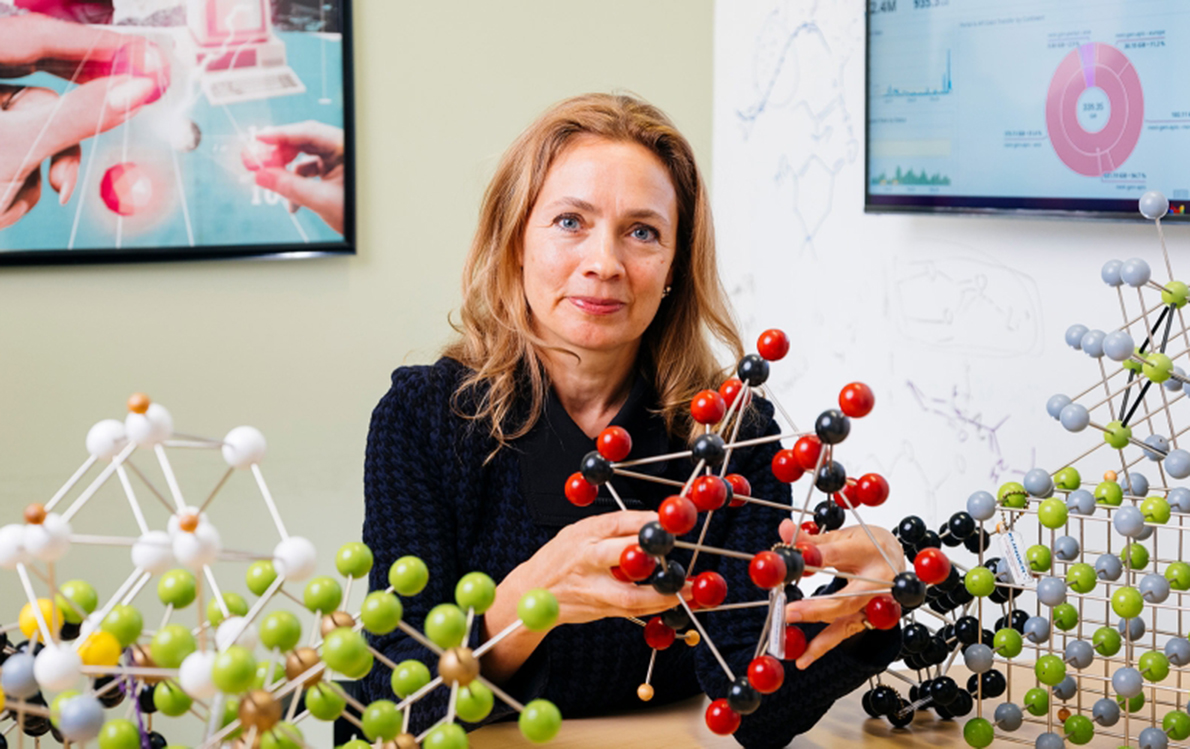 Kristin Persson Receives Distinguished Scientist Fellow Award – Berkeley Lab News Center