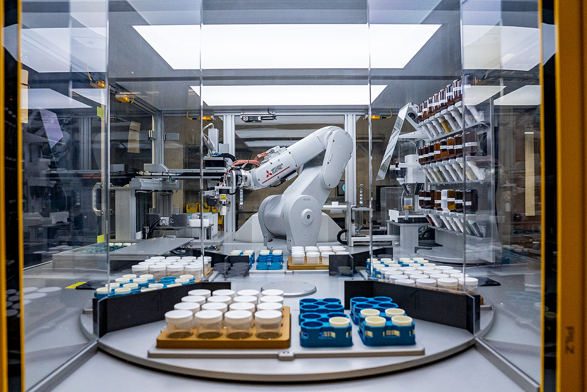 Accelerating Science With AI and Automation at Berkeley Lab